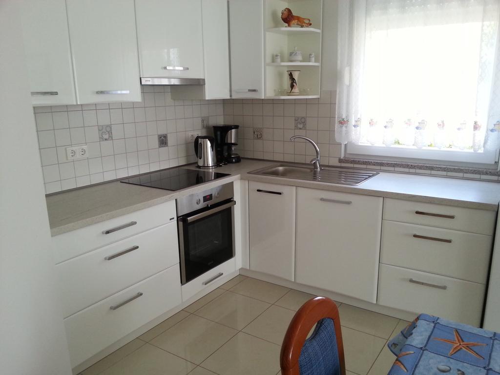 Bluegum Apartments Ližnjan Habitación foto